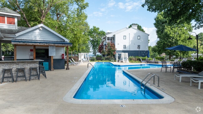 Pool - Sailpointe at Lake Norman