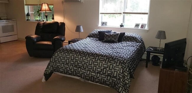 Photo - 7554 Victor Mendon Rd