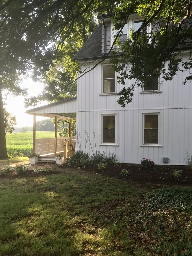 Photo - 27320 Morgnec Rd