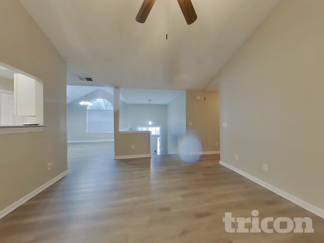 Photo - 7093 Springgrove Ct