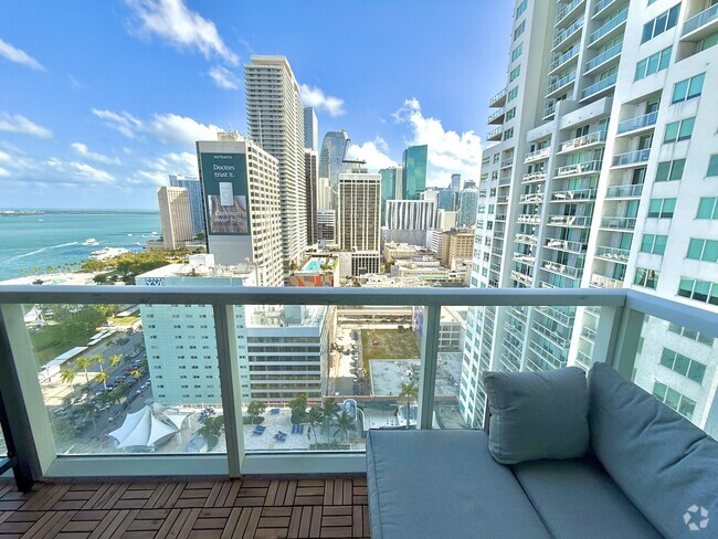 Building Photo - 244 Biscayne Blvd Unit 2407 Rental