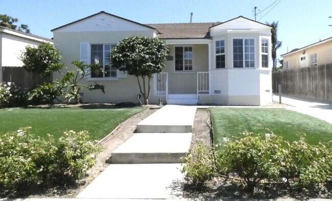 Building Photo - *Available NOW in Inglewood!* Rental