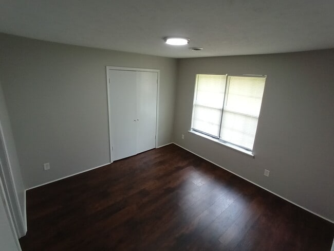Photo - 52 Brianfield Dr Unit C