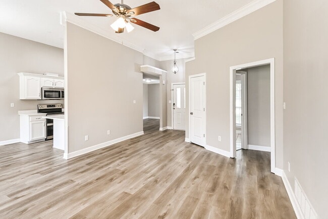 Photo - 838 Clearview Cove