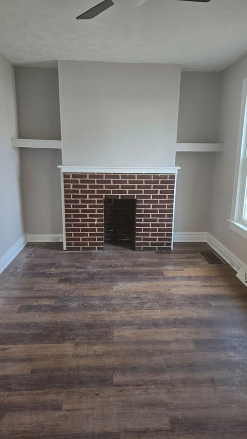 Photo - 639 S Waverly St