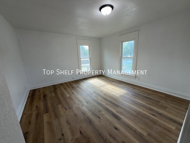 Photo - 802 1st Ave W Unit B