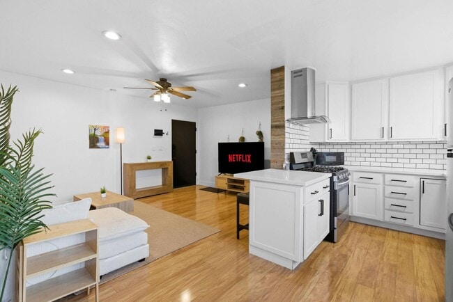 Photo - 4262 Wilson Ave