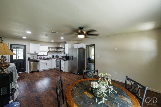 For Lease - For Lease Apartment