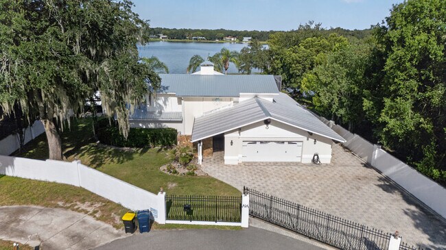 Photo - 414 Somerset Dr