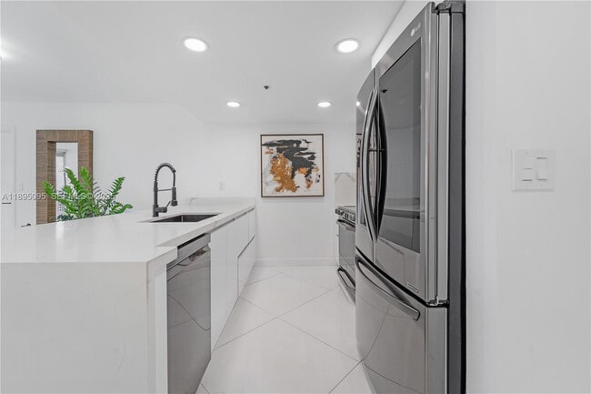 Photo - 7601 E Treasure Dr Unit 819