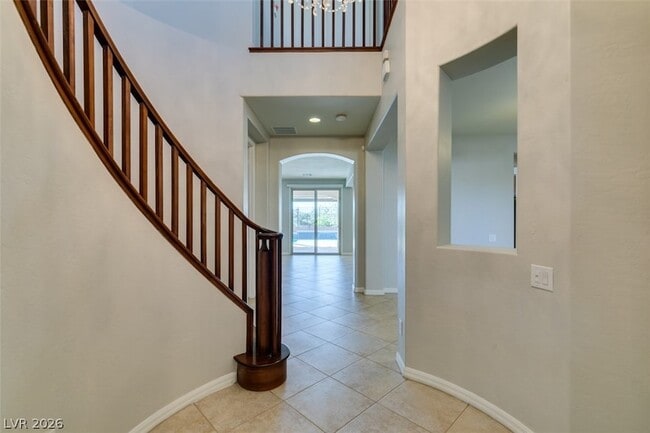 Photo - 2609 Chateau Clermont St