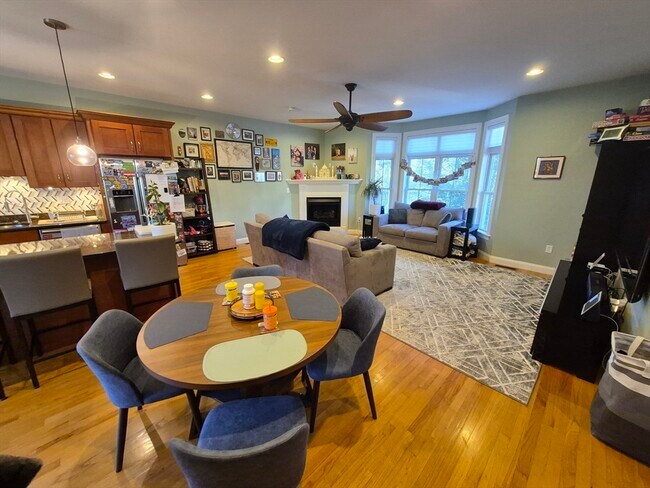 Photo - 26 Dorr St