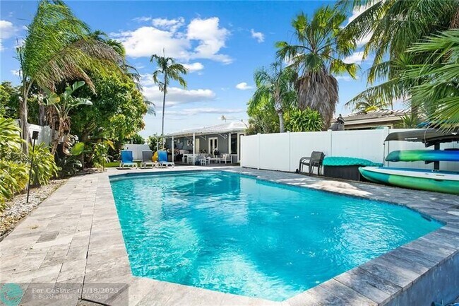 Photo - 2801 NE 59th St