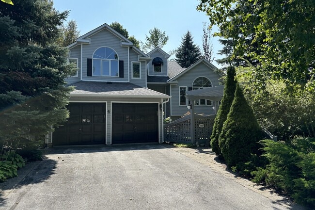 Building Photo - 4 Nettleton Ct