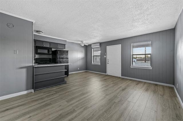 Photo - 1585 N Mill St Unidad 6