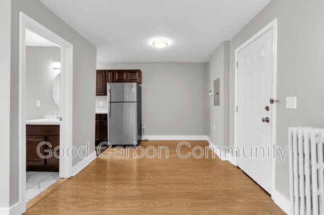 Photo - 1015 Amherst St Unit 9