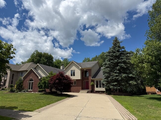 Building Photo - 7782 Watford Dr