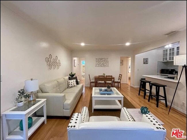Photo - 834 Lincoln Blvd Unit 1