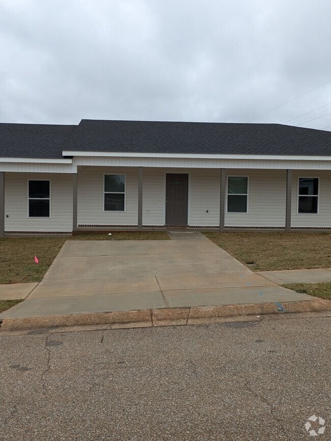 Building Photo - 210 Charleston Dr Unit 210 Charleston Drive Rental