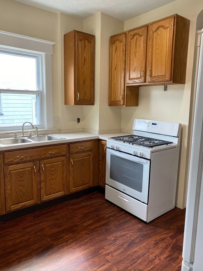 Photo - 326 E Liberty St