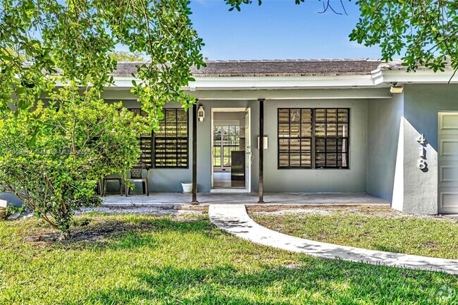 Building Photo - 418 S 57th Way Rental