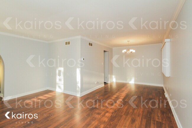 Photo - 3443 Somerset Street