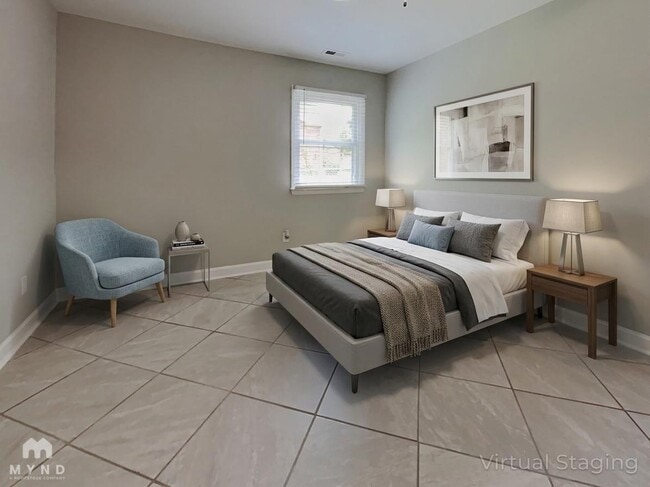 Photo - 526 Stratford Rd