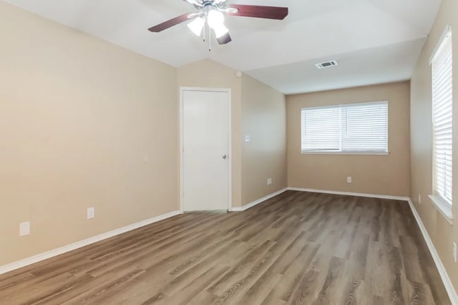 Photo - 4152 Hathaway Dr