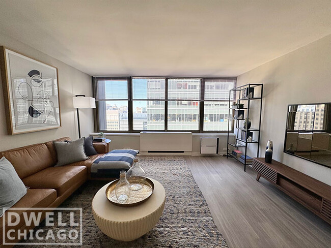 Building Photo - 331 E Ontario St Rental