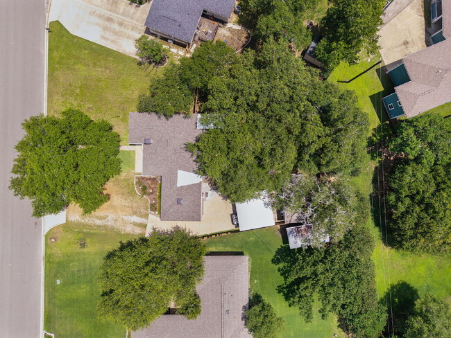 Photo - 1030 Walton Dr