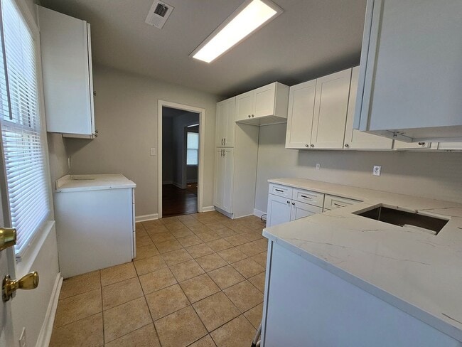 Photo - 300 Mary Scott Dr