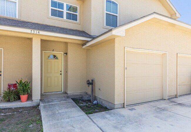 Photo - 7314 Colina Way Unit #2