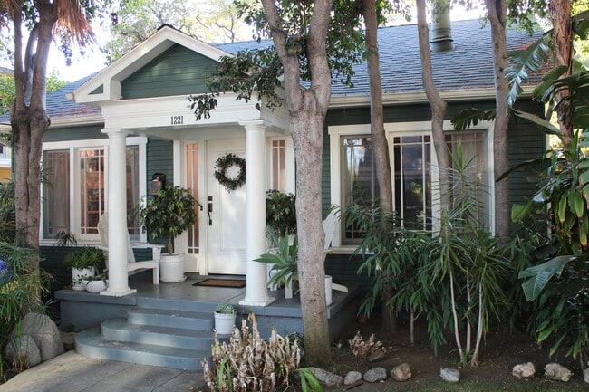 Photo - 1221 N Orange Grove Ave House
