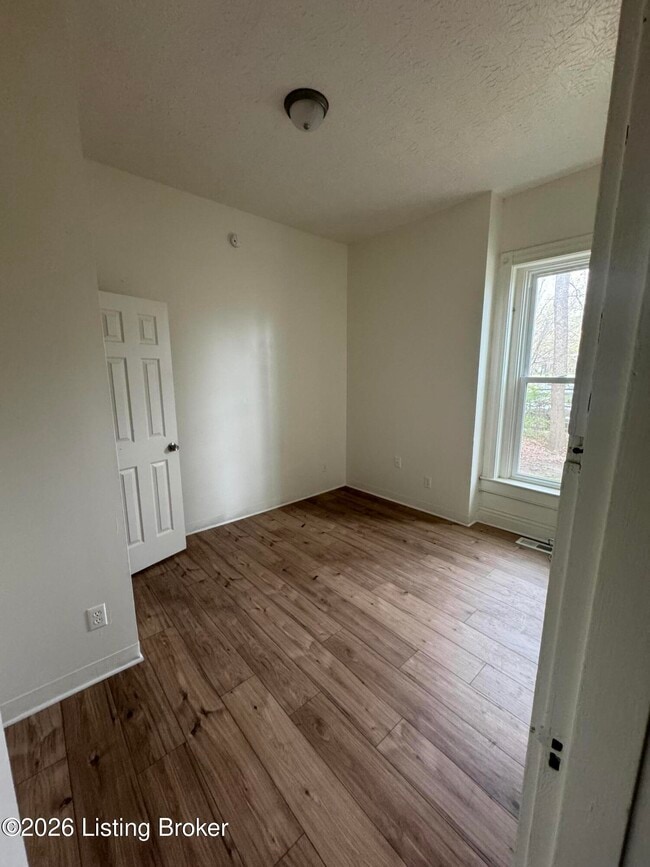 Photo - 3860 Southern Pkwy