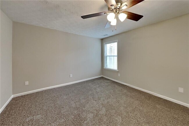 Photo - 1357 Glenover Way
