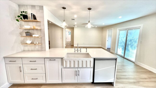 Photo - 513 Santa Clara Rd