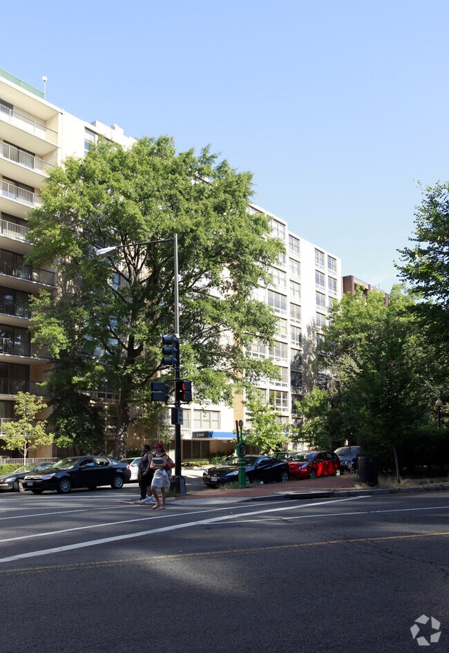 Primary Photo - The Newport