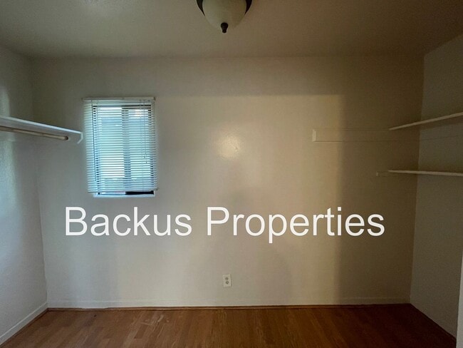 Photo - 249 Geil St Unit B