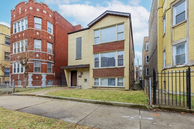 Photo - 7637 S Essex Ave Unidad 1