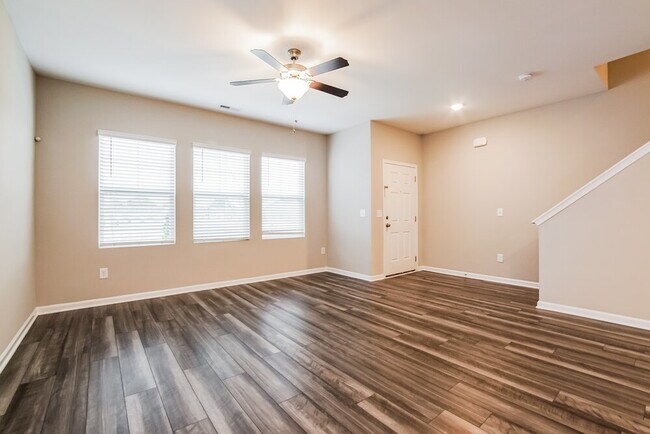 Photo - 364 Stone Arbor Wy