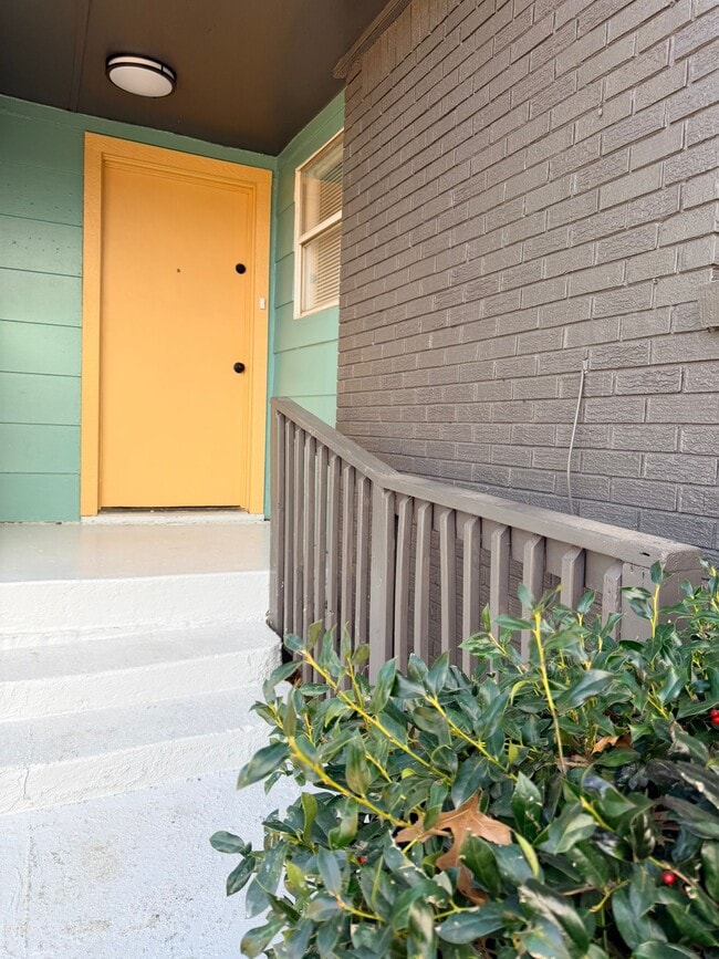 Photo - 2331 NW Austin Dr