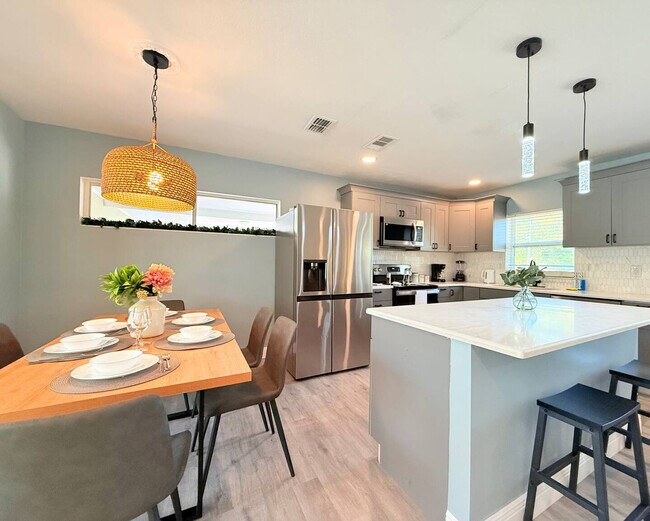 Photo - 3120 Drake Dr Unit ID1258738P