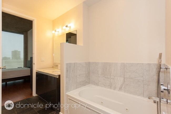 Photo - 1 bedroom in Chicago IL 60611 Unit 3306