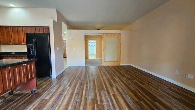 Photo - 1057 W Century Dr Unit 120
