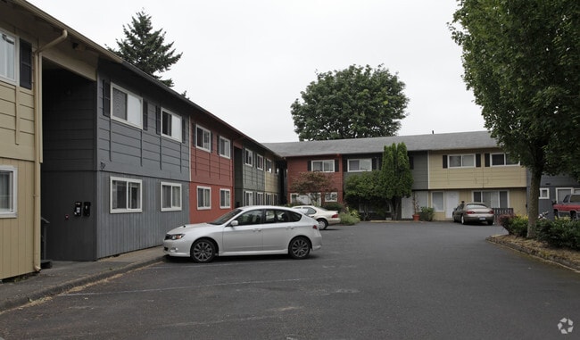Building Photo - Crown Point Apartments