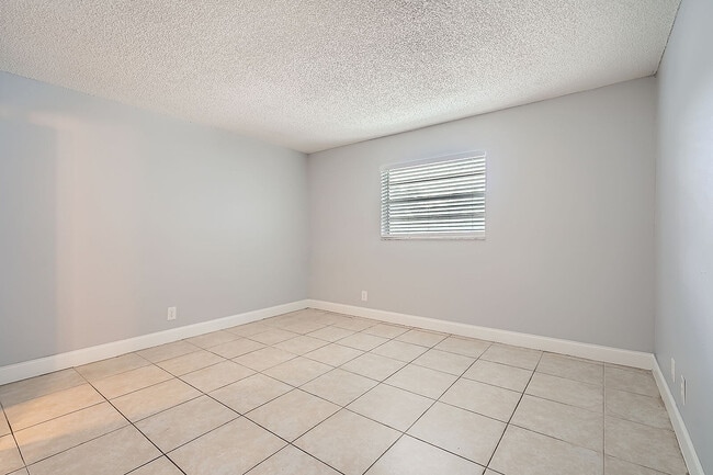 Bedroom 1 - Viewmax Apartments