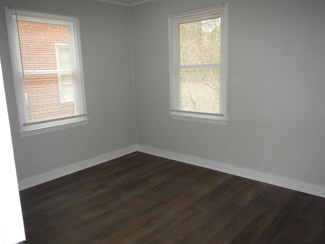 Photo - 1028 Proctor St