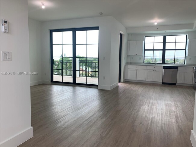 Building Photo - 4100 Davie Rd Unit 417