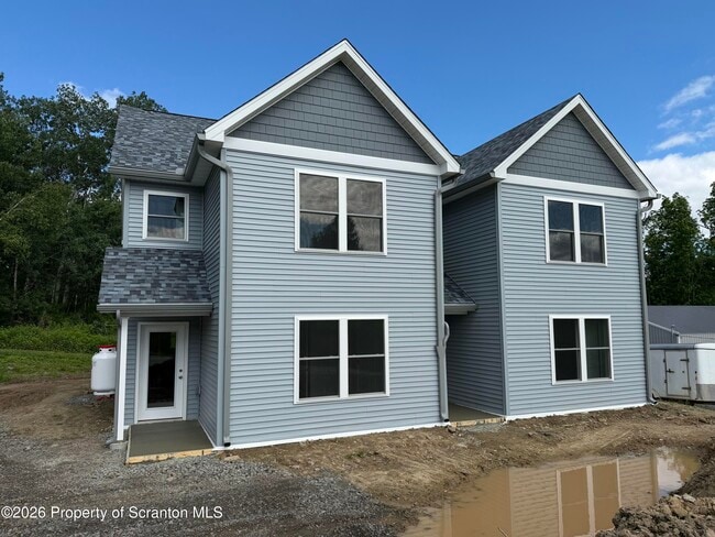Building Photo - 1068 Lakeland Dr