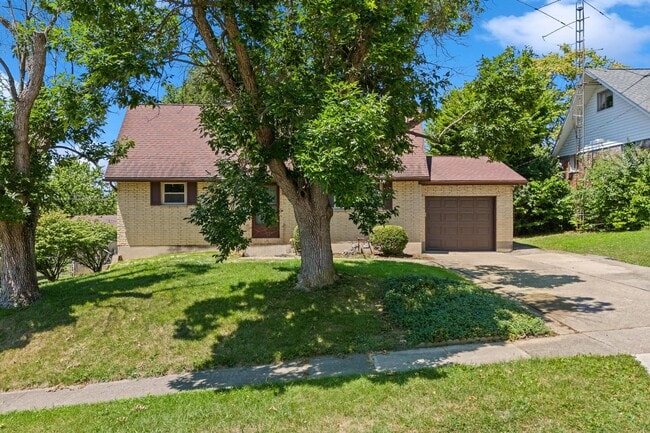 Photo - 717 N 12th St
